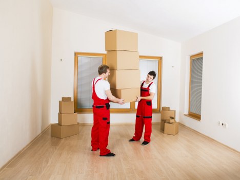 Choosing the right moving truck size for a Brixton move